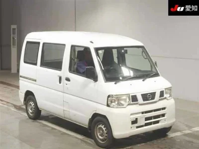 NISSAN CLIPPER VAN
