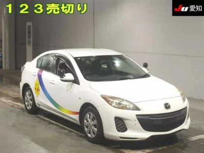 MAZDA AXELA