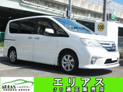 NISSAN SERENA  с аукциона, 2000cc, пробег 60 000 км