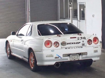 NISSAN SKYLINE