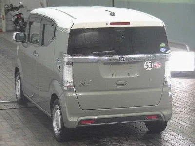 HONDA N BOX SLASH