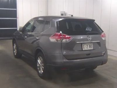 NISSAN X-TRAIL