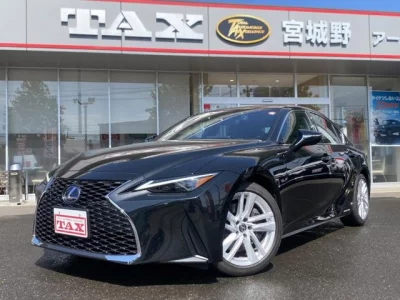 LEXUS IS