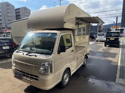 NISSAN CLIPPER TRUCK