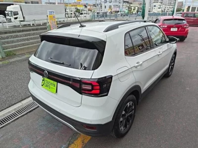 VOLKSWAGEN T-CROSS