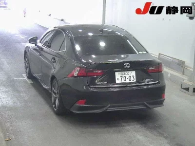 LEXUS IS