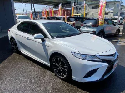 TOYOTA CAMRY
