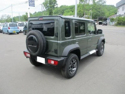 SUZUKI JIMNY NOMADE
