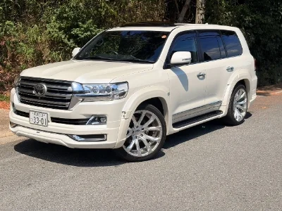 TOYOTA LAND CRUISER