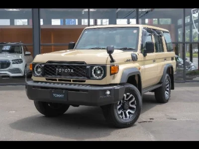 TOYOTA LAND CRUISER