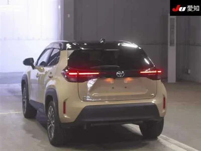 TOYOTA YARIS CROSS