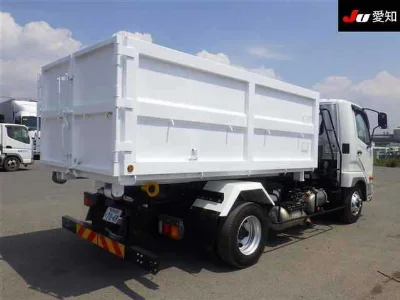 MITSUBISHI FUSO FIGHTER