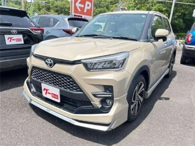 TOYOTA RAIZE 2021 с аукциона, 1000cc, пробег 10 000 км
