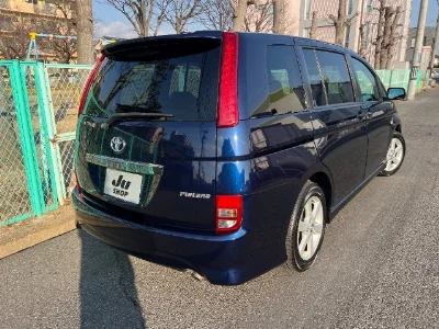 TOYOTA ISIS