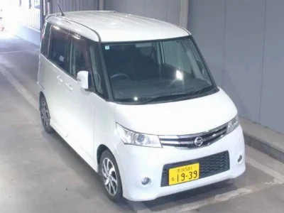 NISSAN ROOX
