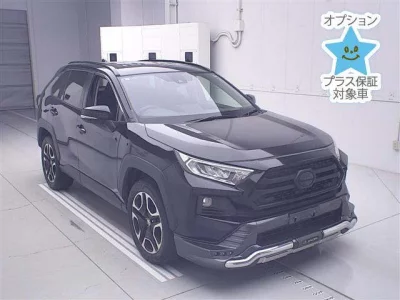 TOYOTA RAV4 2019 с аукциона, 2000cc, пробег 115 000 км