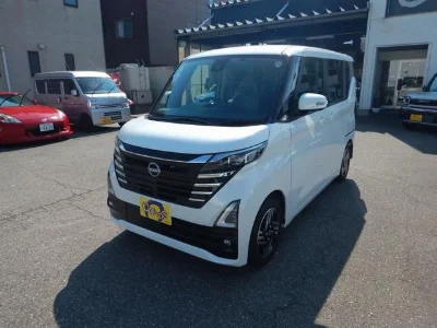 NISSAN ROOX  с аукциона, 660cc, пробег 18 000 км