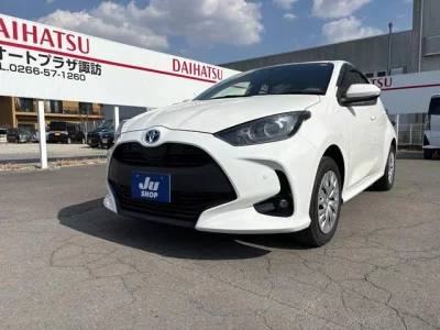 TOYOTA YARIS 2022 с аукциона, 1500cc, пробег 57 000 км