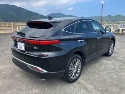 TOYOTA HARRIER 2024 с аукциона, 2500cc, пробег 25 000 км