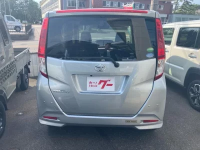 TOYOTA ROOMY 2018 с аукциона, 1000cc, пробег 18 000 км