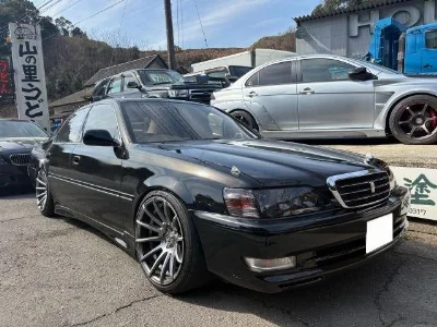 TOYOTA CRESTA
