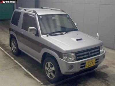 MITSUBISHI PAJERO MINI