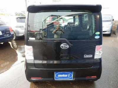 DAIHATSU MOVE CONTE