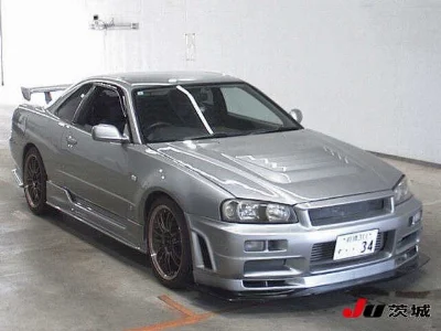 NISSAN SKYLINE