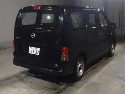 NISSAN NV200
