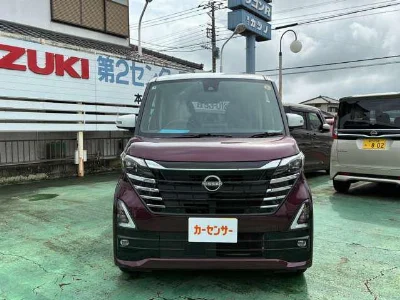 NISSAN ROOX  с аукциона, 660cc, пробег 4 000 км