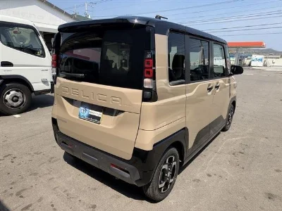 MITSUBISHI DELICA MINI