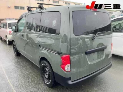 MITSUBISHI DELICA D3