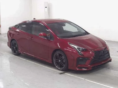 TOYOTA PRIUS 2016 с аукциона, 1800cc, пробег 58 000 км