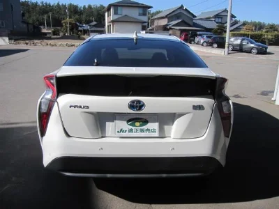 TOYOTA PRIUS 2017 с аукциона, 1800cc, пробег 89 000 км