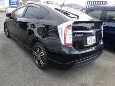 TOYOTA PRIUS 2014 с аукциона, 1800cc, пробег 79 000 км