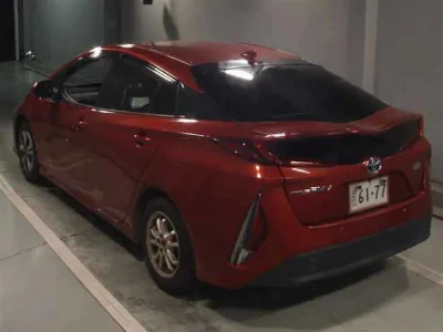 TOYOTA PRIUS 2018 с аукциона, 1800cc, пробег 88 000 км