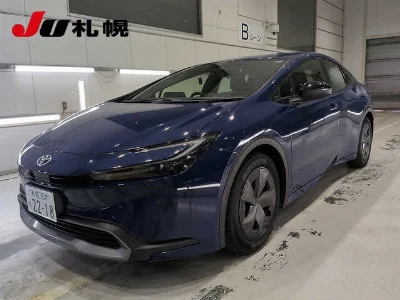 TOYOTA PRIUS 2023 с аукциона, 1800cc, пробег 18 000 км