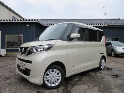 NISSAN ROOX  с аукциона, 660cc, пробег 105 000 км