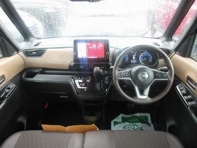 NISSAN ROOX  с аукциона, 660cc, пробег 27 000 км