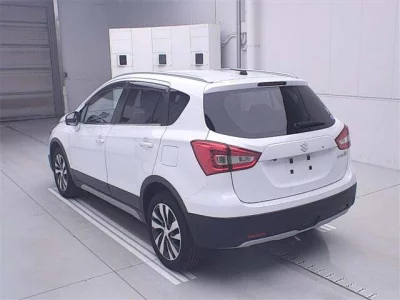 SUZUKI SX-4
