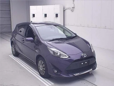 TOYOTA AQUA 2019 с аукциона, 1500cc, пробег 20 000 км