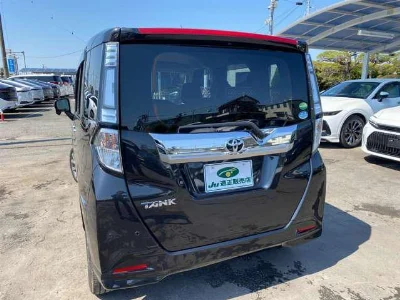 TOYOTA TANK