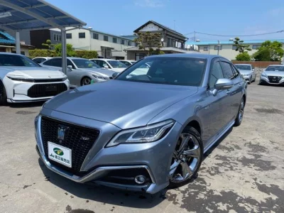 TOYOTA CROWN