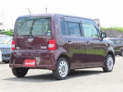 DAIHATSU MOVE CONTE