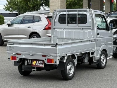 NISSAN CLIPPER TRUCK