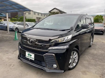 TOYOTA VELLFIRE 2017 с аукциона, 2500cc, пробег 72 000 км