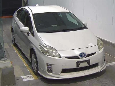 TOYOTA PRIUS 2011 с аукциона, 1800cc, пробег 187 000 км