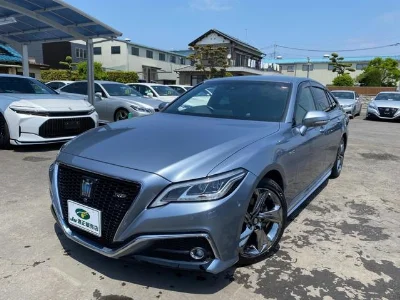 TOYOTA CROWN