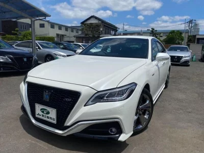 TOYOTA CROWN