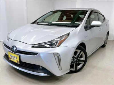 TOYOTA PRIUS 2019 с аукциона, 1800cc, пробег 90 000 км
